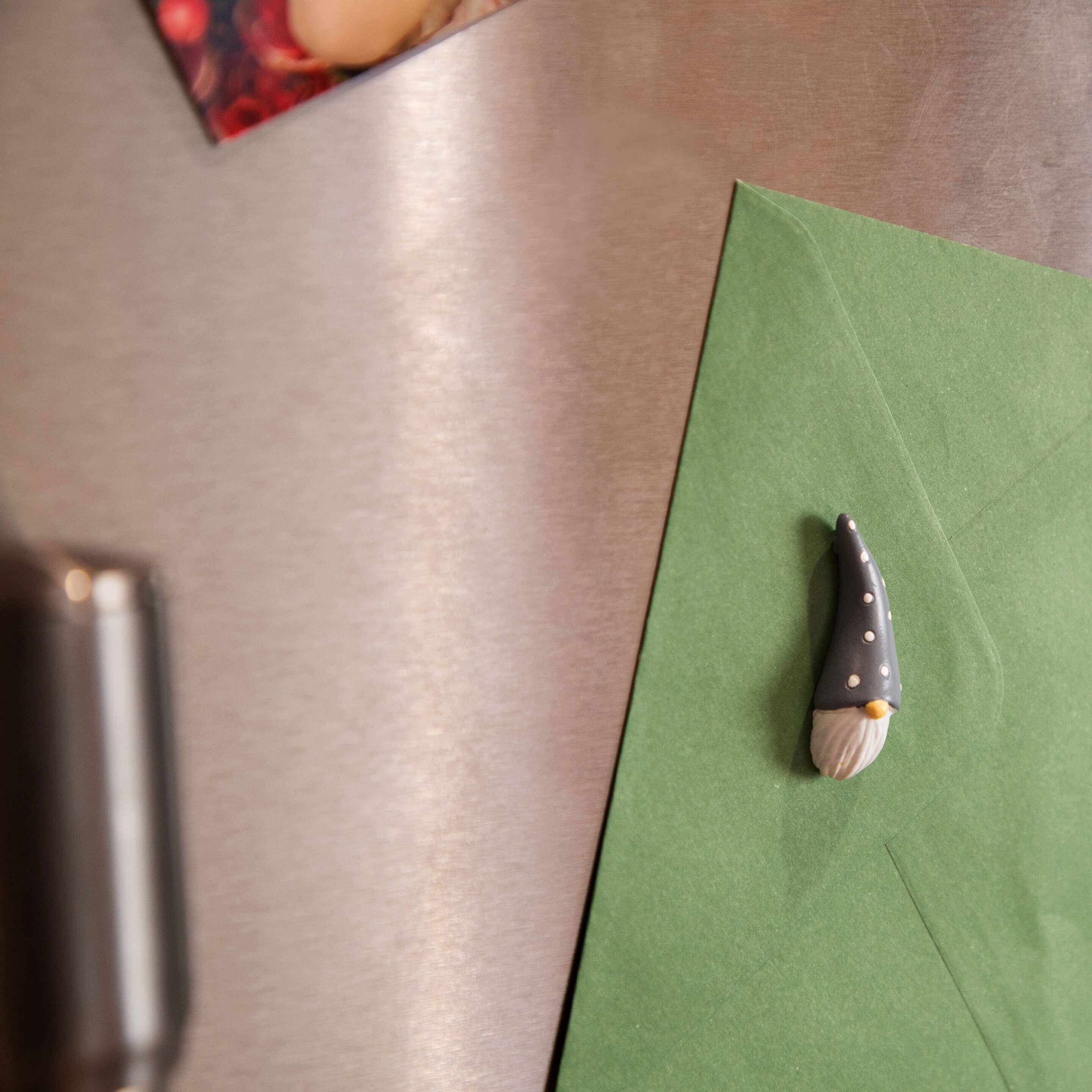 Colorful nordic GNOME gray magnets s/4