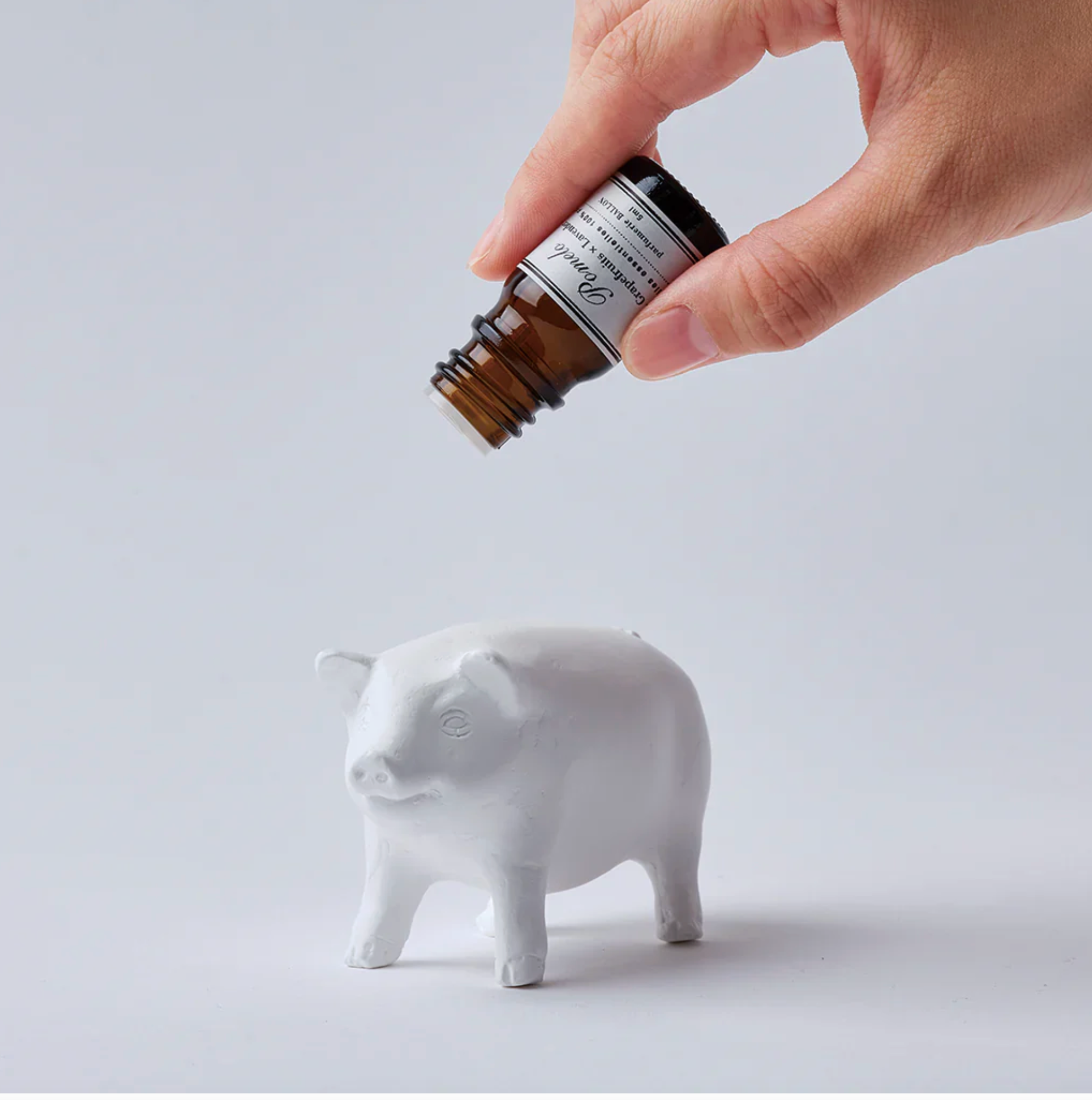 Oil Diffuser - Walking Pig