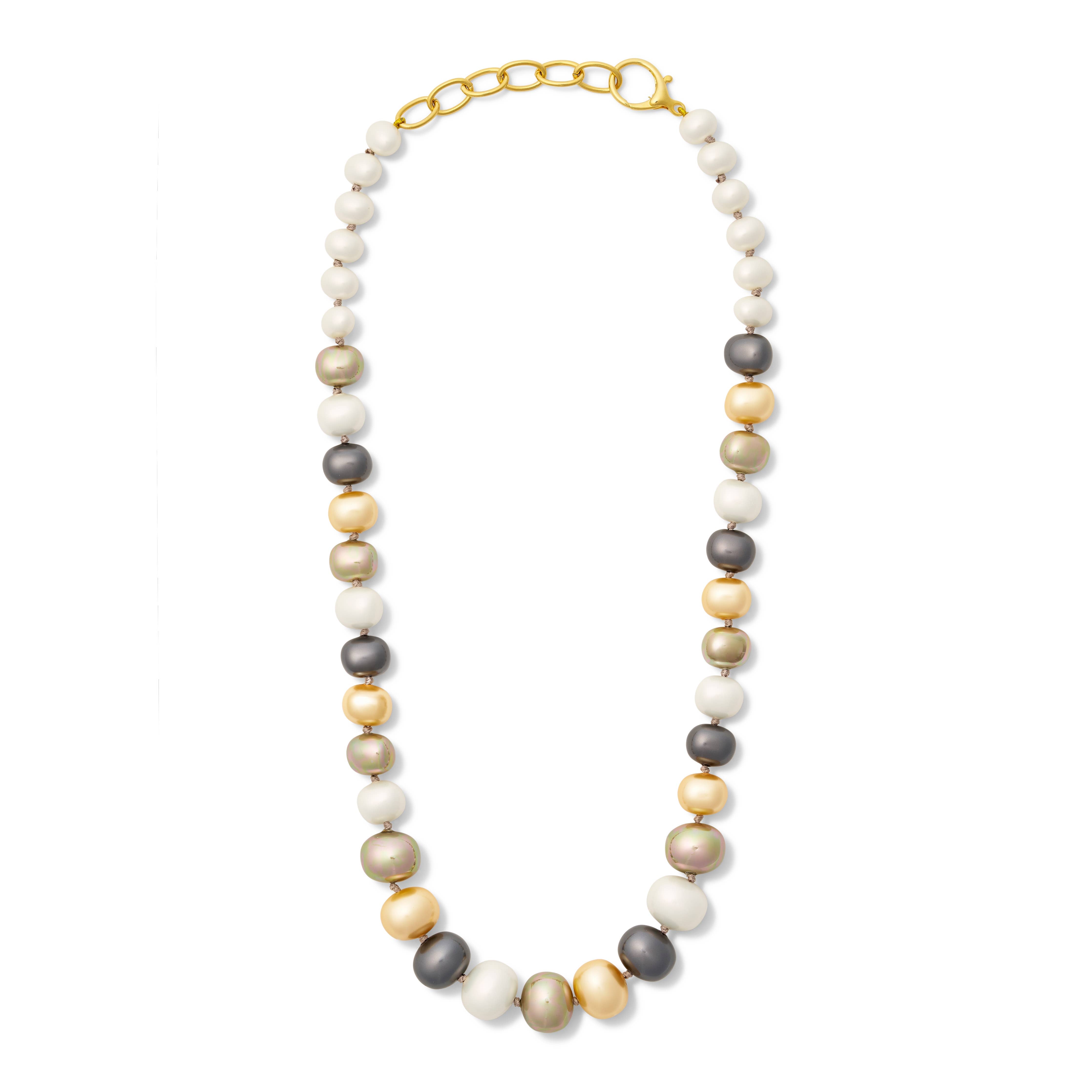 Undone Pebble Pearl Mix Necklace