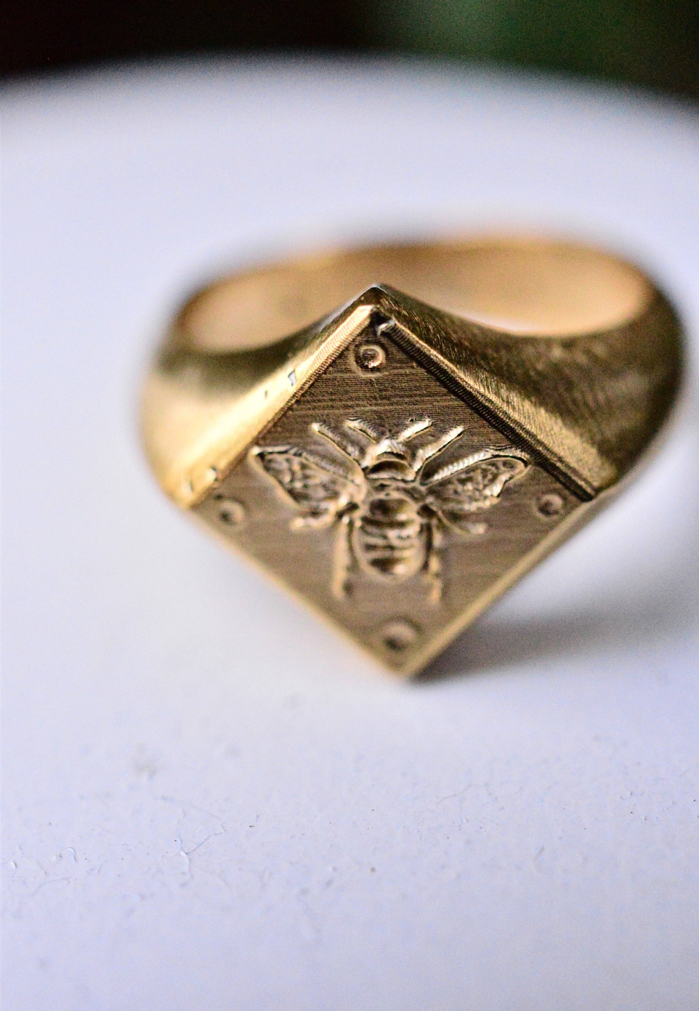 Friend of the earth signet