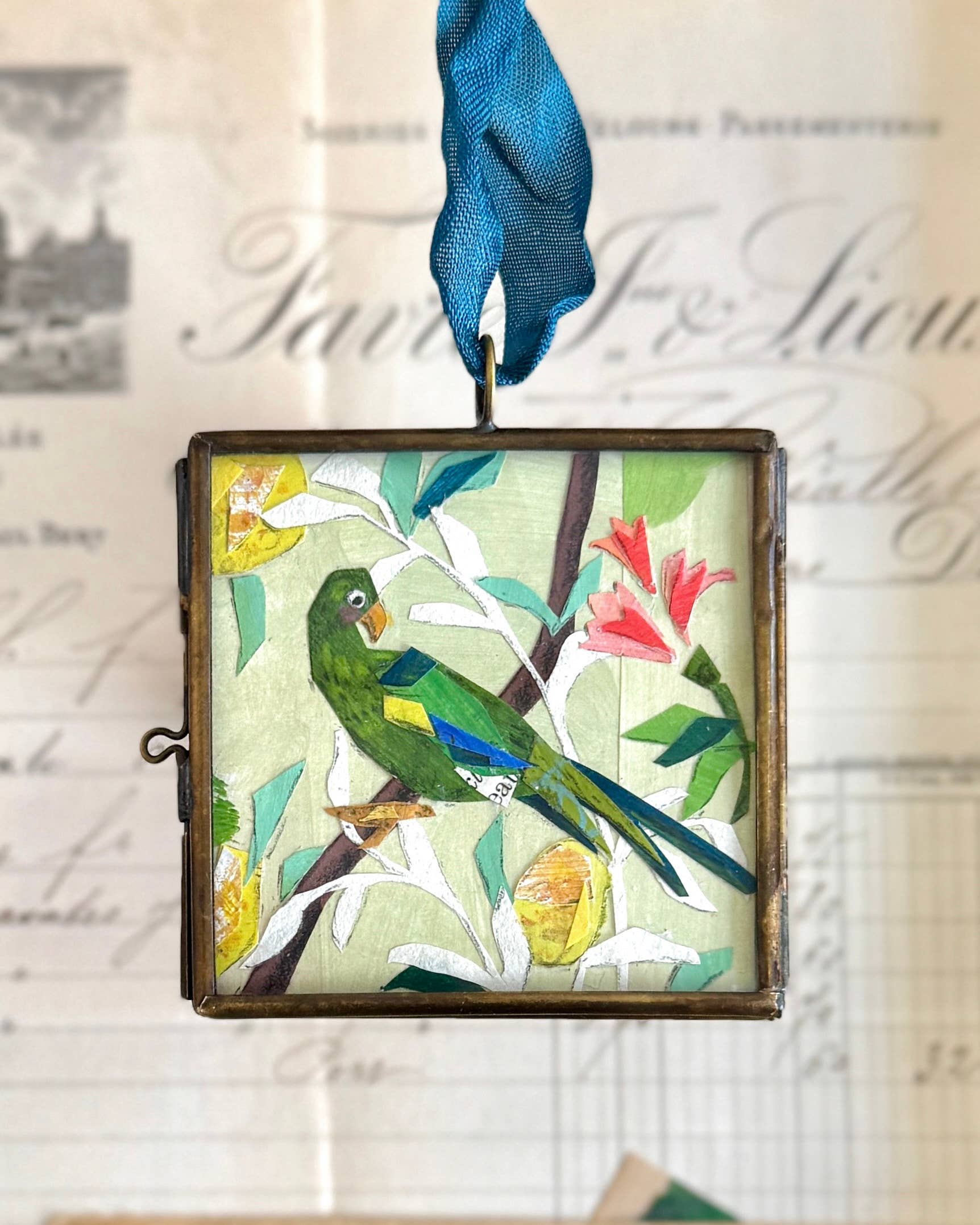 Virdi Parrot ~ Art Locket Chinoiserie Decor Handmade 