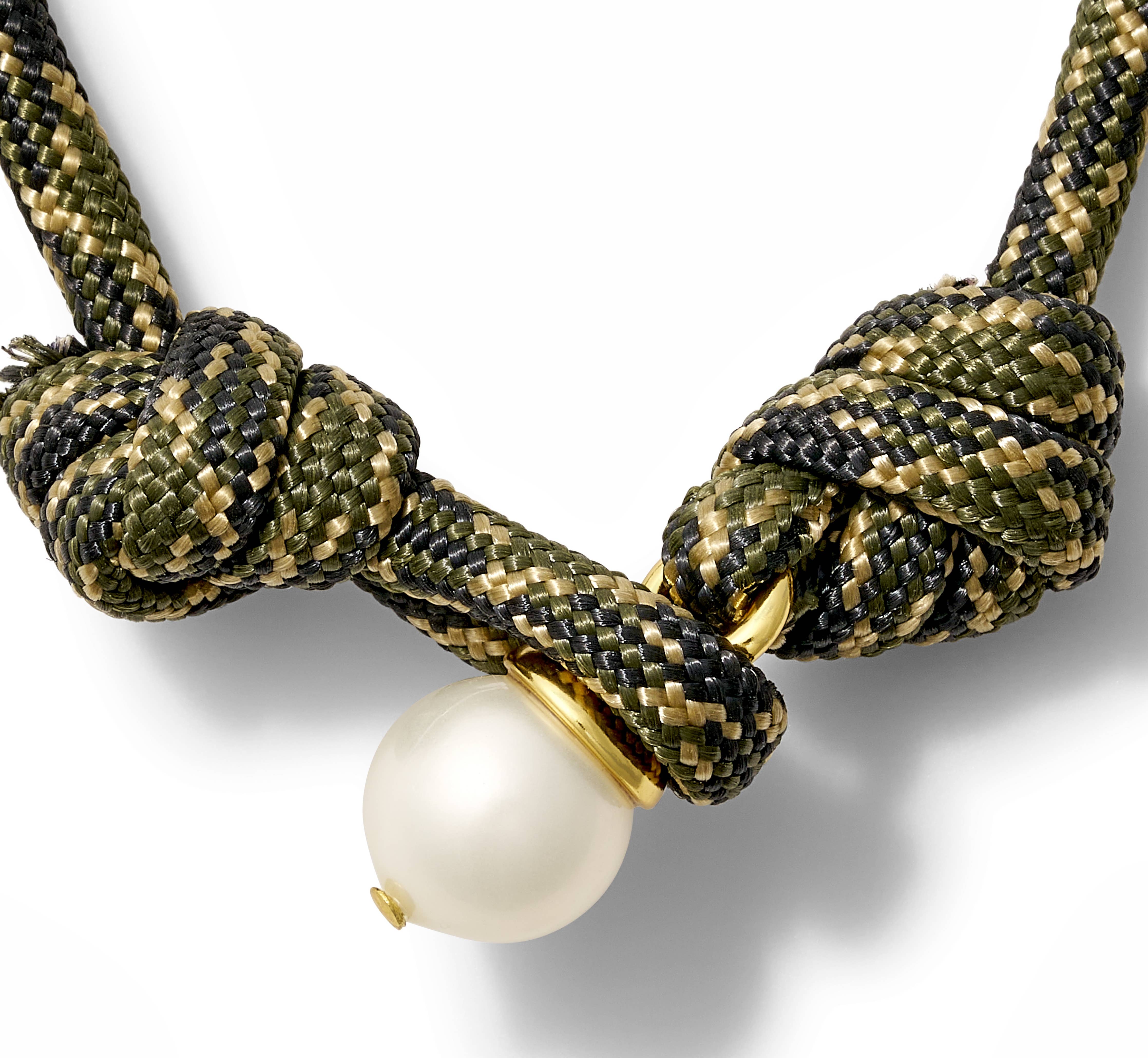 The Paracord + Pearl Bracelet